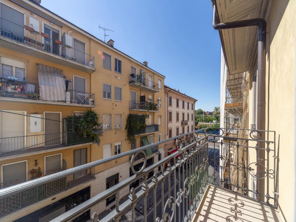 The Best Rent - Spacious Three-bedroom With Terrace Appartamento