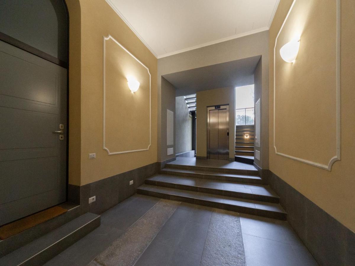 The Best Rent - Spacious Three-bedroom With Terrace Appartamento